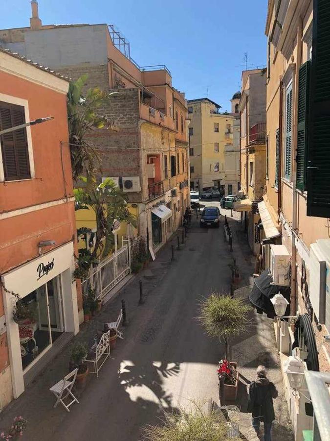 Little House In The Centre Nettuno Apartment Exterior photo
